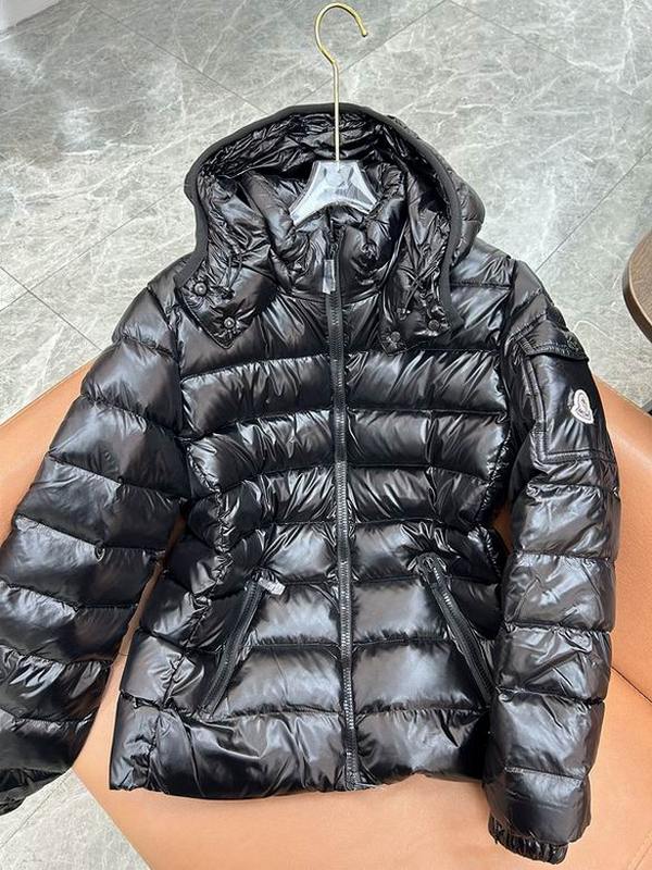 Moncler Women's Outwear 258